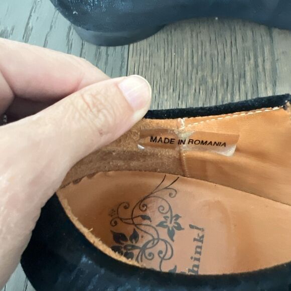 Think! Mary Jane Shoes Women Size 40/10 Black & Blue Suede Round Toe Slip On - Picture 4 of 9